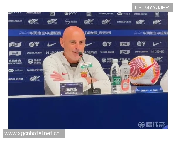 穆斯卡特因生理需求暂离赛场并非因失误情绪失控 穆斯卡特因生理需求暂离赛场并非因失误情绪失控