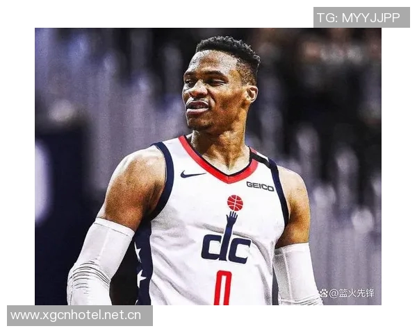 威少生涯第204次三双创佳绩360万无保障底薪下场均1575三分命中率达432 威少生涯第204次三双创佳绩360万无保障底薪下场均1575三分命中率达432