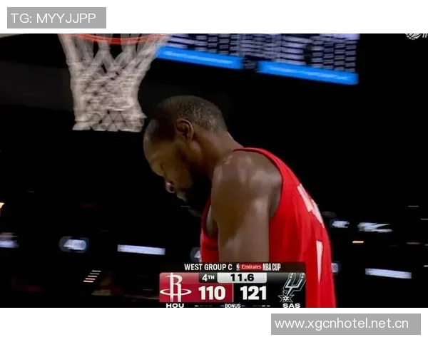 休斯敦铁锁显威力阿门主成功限制杰伦布朗投篮表现惨淡 休斯敦铁锁显威力阿门主成功限制杰伦布朗投篮表现惨淡