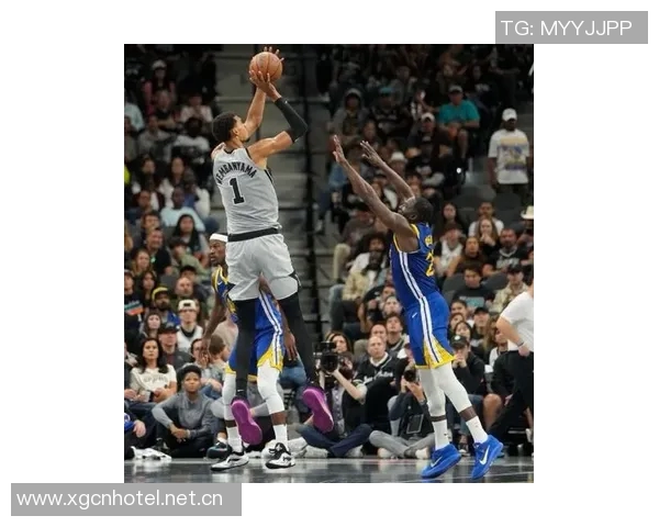 科尔强调库明加的重要性期待他在防守东詹卡等高大侧翼时的表现