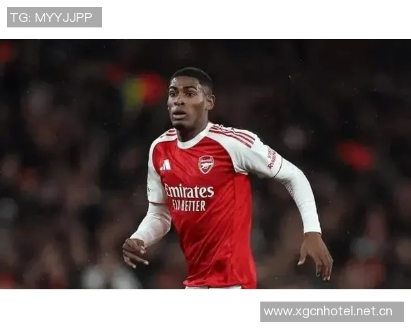 莫斯克拉伤情加重后防线危机或将持续六周以上 莫斯克拉伤情加重后防线危机或将持续六周以上