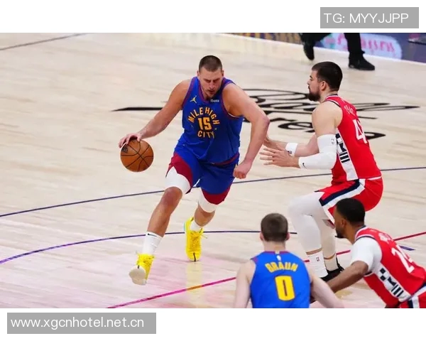 本赛季仅有吉迪与约基奇两人场均20分8篮板8助攻的壮举引发关注