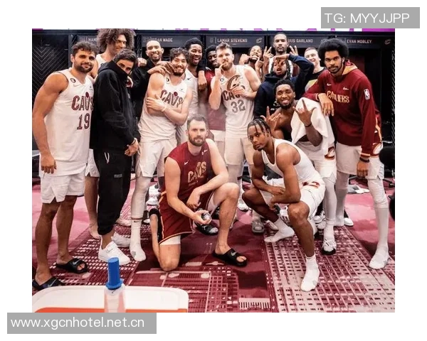 爵士训练营热闹非凡德隆韦德携手出镜贝利乐福同场助阵